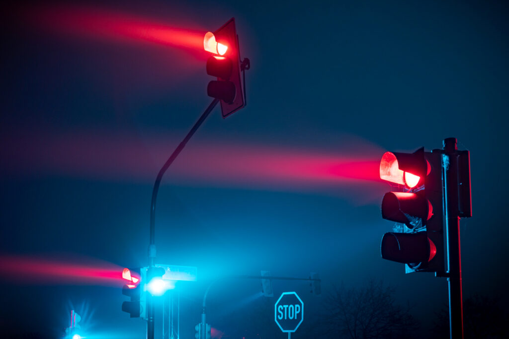 What To Do At An Intersection With Flashing Lights In St. Louis, MO