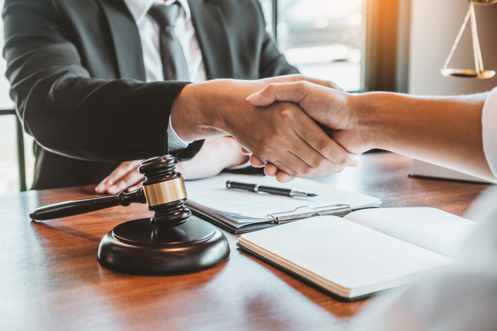 How Much Does It Cost to Hire a Truck Accident Lawyer in St. Louis?