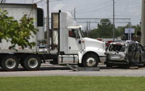 Why Choose Eason Car Accident and Personal Injury Lawyers To Help You Pursue Compensation After a St. Louis Truck Accident